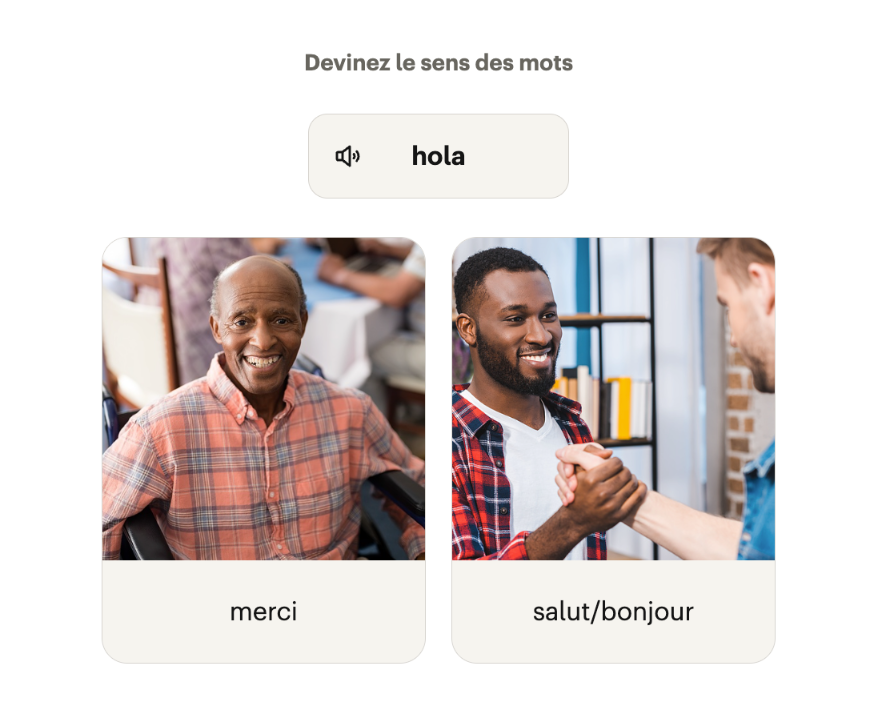 Exercice de reconnaissance d'images de la leçon 1 de Babbel, en interface française : le mot « hola » s'affiche avec un bouton audio, et il faut choisir entre deux cartes photo, « merci » et « salut/bonjour ».